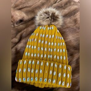 Beanie new with stones